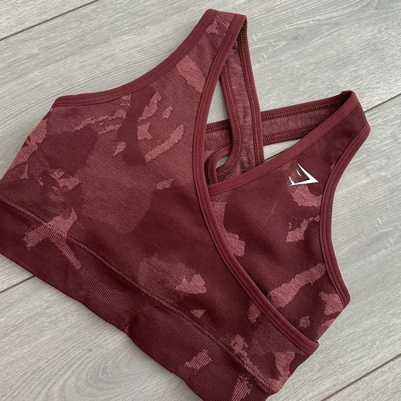 GYMSHARK Adapt Camo Seamless Sports Bra in Savanna Cherry Brown - Picture 6 of 8
